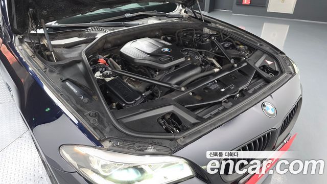 BMW 5-Series 2016 — photo 6