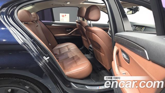 BMW 5-Series 2016 — photo 12