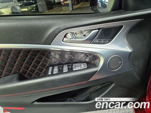 Genesis G70 2018 — photo 11