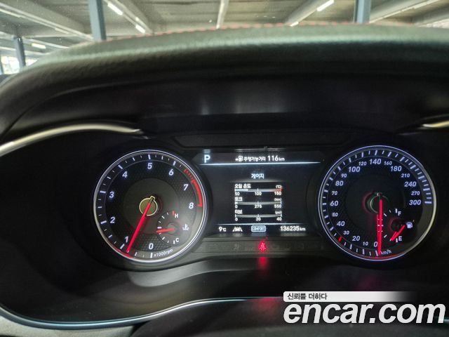 Genesis G70 2018 — photo 18
