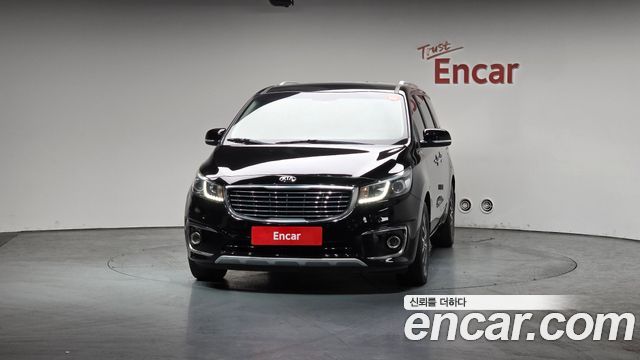 Kia Canival 2018 — photo 3