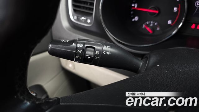 Kia Canival 2018 — photo 19