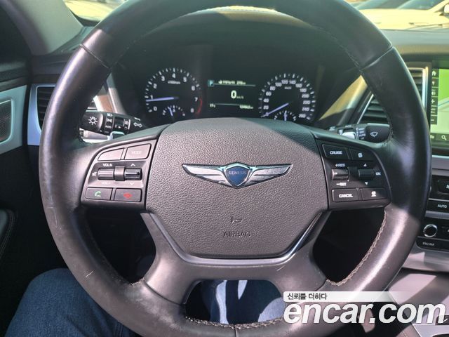 Genesis G80 2018 — photo 17