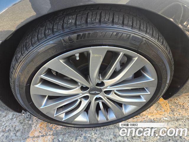 Genesis G80 2018 — photo 19