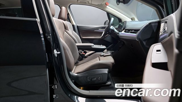 BMW 2-Series 2025 — photo 10