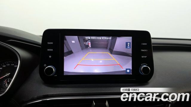 Hyundai Santafe 2021 — photo 18