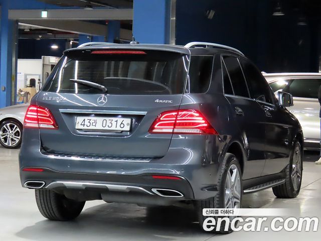 Mercedes-Benz GLE-Class 2016 — photo 4