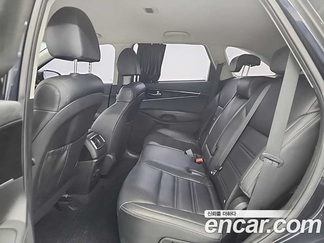 Kia Sorento 2019 — photo 12