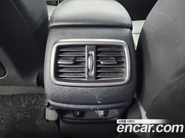 Kia Sorento 2019 — photo 13