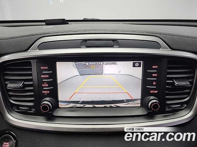 Kia Sorento 2019 — photo 16
