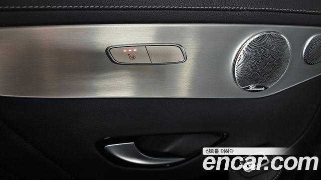 Mercedes-Benz GLC-Class 2019 — photo 18