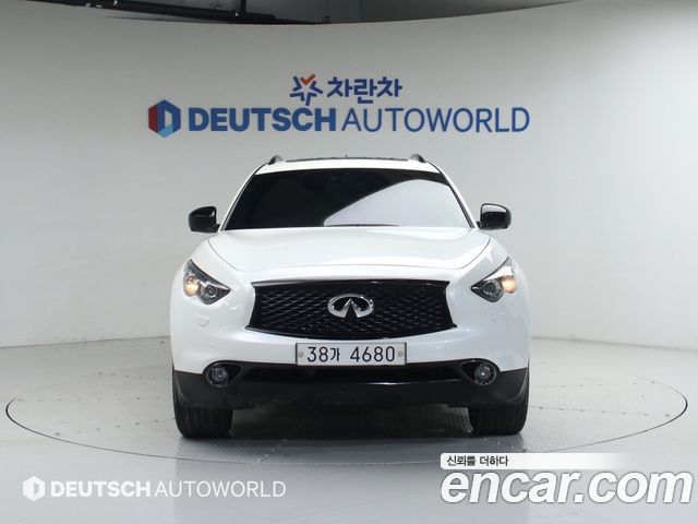 Infiniti QX70 2017 — photo 3