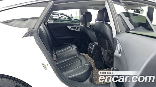 Audi A7 2013 — photo 12