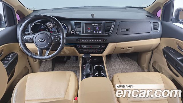 Kia Canival 2019 — photo 7