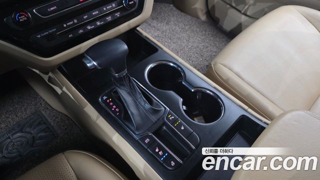 Kia Canival 2019 — photo 9