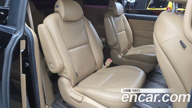 Kia Canival 2019 — photo 12