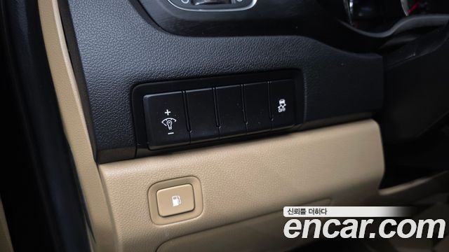 Kia Canival 2019 — photo 16