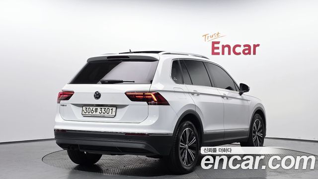 Volkswagen Tiguan 2020 — photo 2