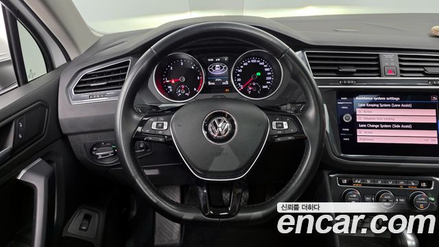 Volkswagen Tiguan 2020 — photo 13