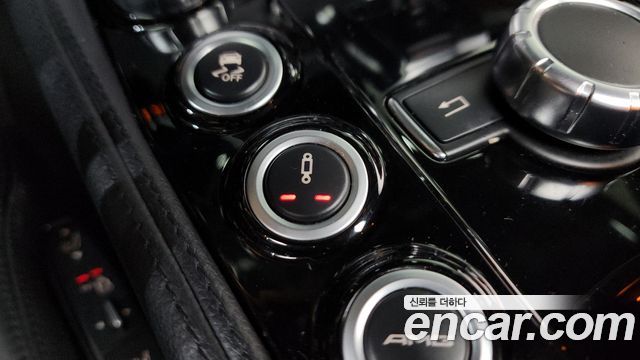 Mercedes-Benz CLS-Class 2015 — photo 17
