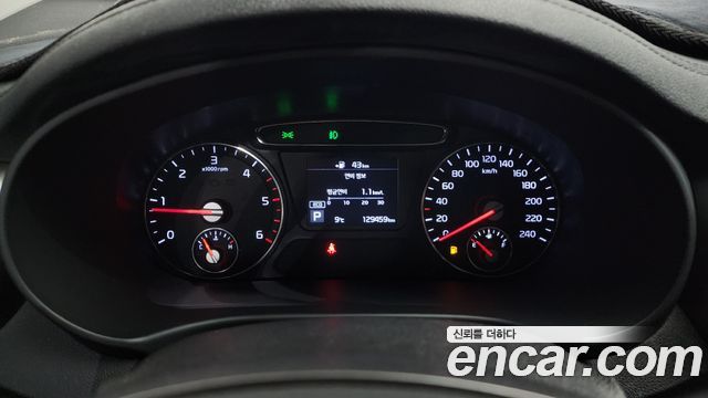 Kia Sorento 2018 — photo 8