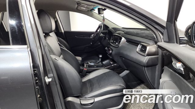 Kia Sorento 2018 — photo 11