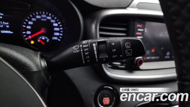 Kia Sorento 2018 — photo 15
