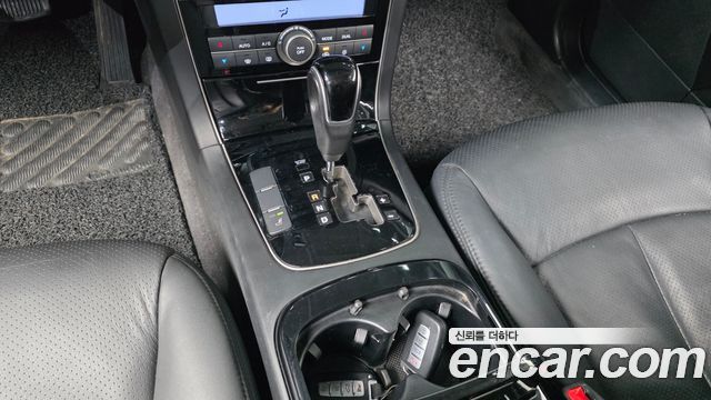 Kia OPIRUS 2011 — photo 9