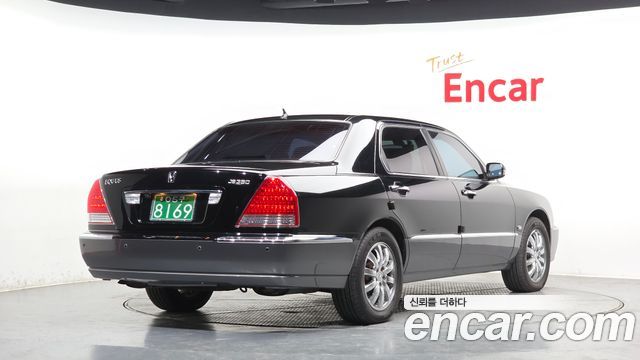 Hyundai Equus 2005 — photo 2