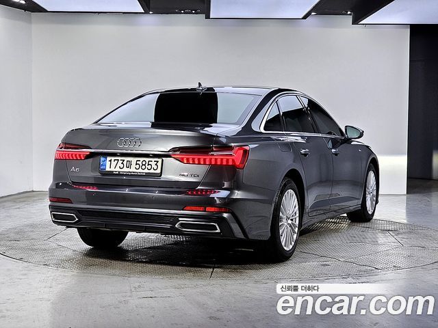 Audi A6 2021 — photo 4