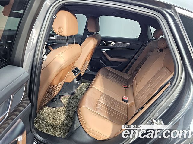 Audi A6 2021 — photo 9