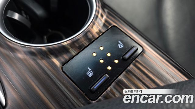 Toyota Camry 2019 — photo 16