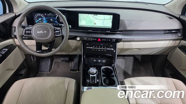 Kia Canival 2023 — photo 7