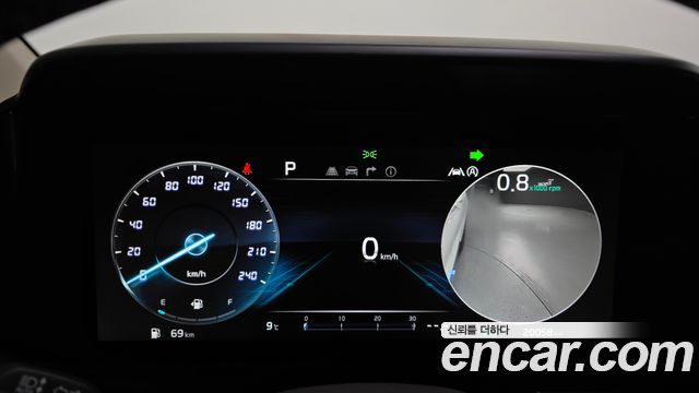 Kia Canival 2023 — photo 8