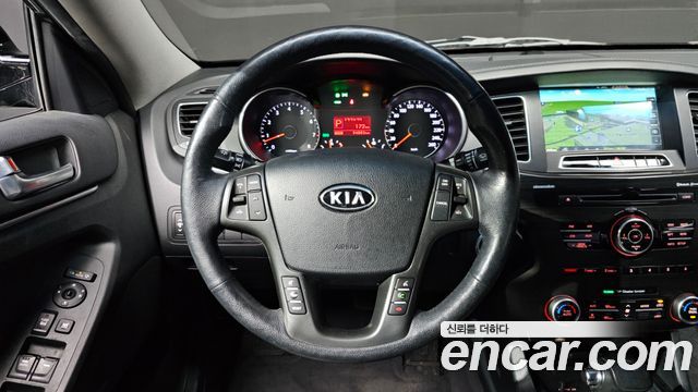 Kia K7 2012 — photo 13