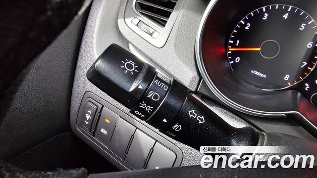 Kia K7 2012 — photo 18