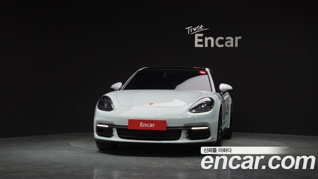 Porsche Panamera 2020 — photo 3