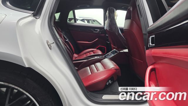 Porsche Panamera 2020 — photo 12