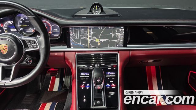 Porsche Panamera 2020 — photo 14