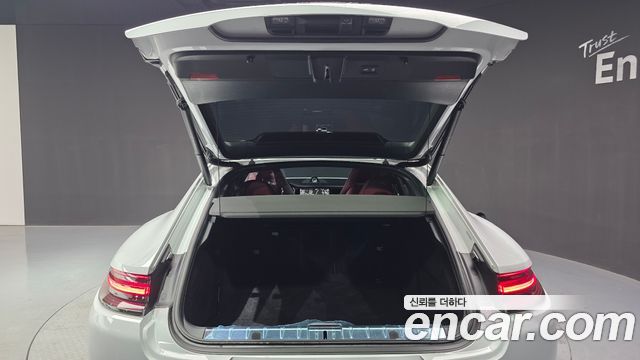 Porsche Panamera 2020 — photo 20