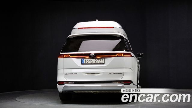 Kia Canival 2021 — photo 4