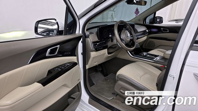 Kia Canival 2021 — photo 10