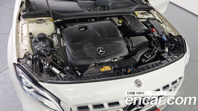 Mercedes-Benz GLA-Class 2019 — photo 6