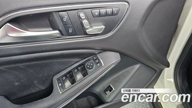 Mercedes-Benz GLA-Class 2019 — photo 15