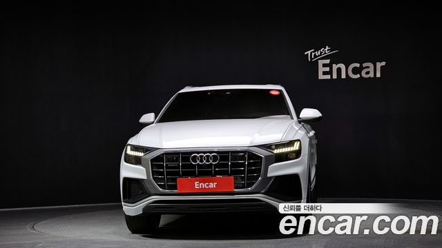 Audi Q8 2020 — photo 3