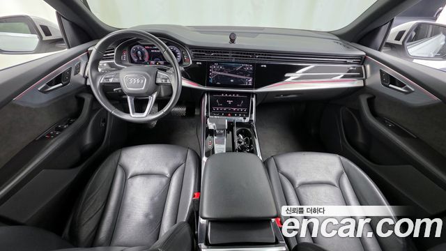 Audi Q8 2020 — photo 7