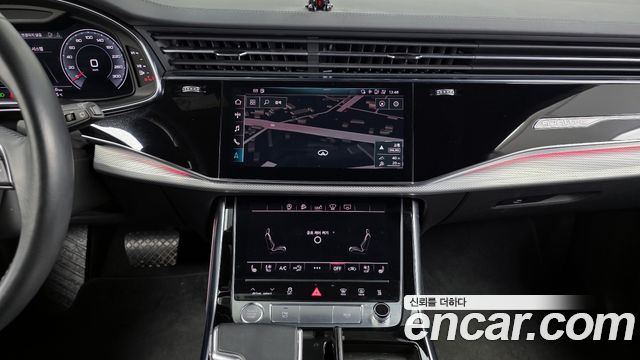 Audi Q8 2020 — photo 14
