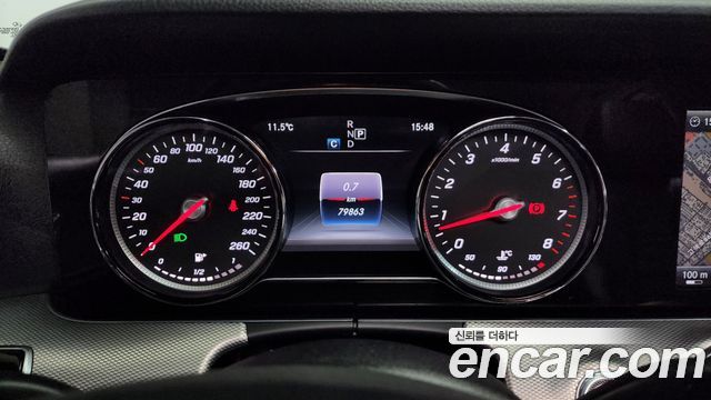 Mercedes-Benz E-Class 2017 — photo 8