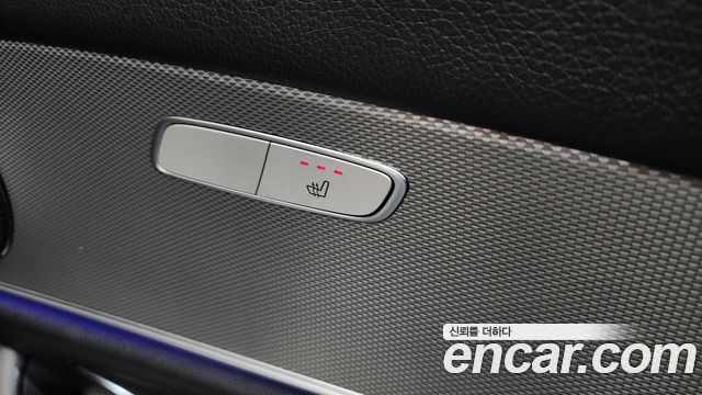 Mercedes-Benz E-Class 2017 — photo 19