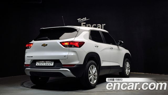 Chevrolet Korea Trailblazer 2021 — photo 2